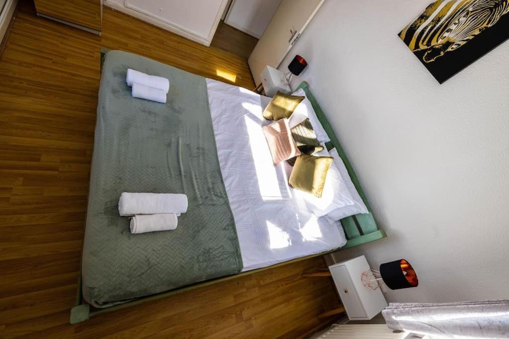 Pristine 3 Beds Hackney E9 Apartment London Bagian luar foto